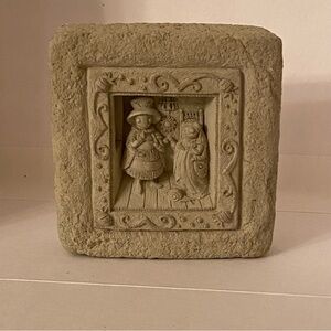 Carruth Studio King & Queen Insects 1998 Stone Wall Plaque 3 3/4 x 3 3/4 EUC